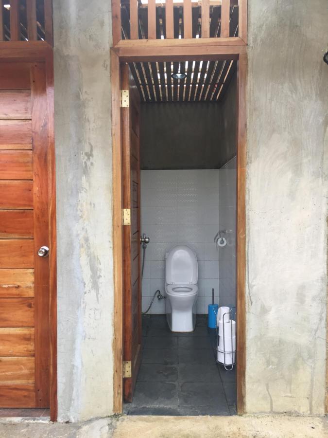 B&R Hostel Nagtabon Bacungan Екстер'єр фото