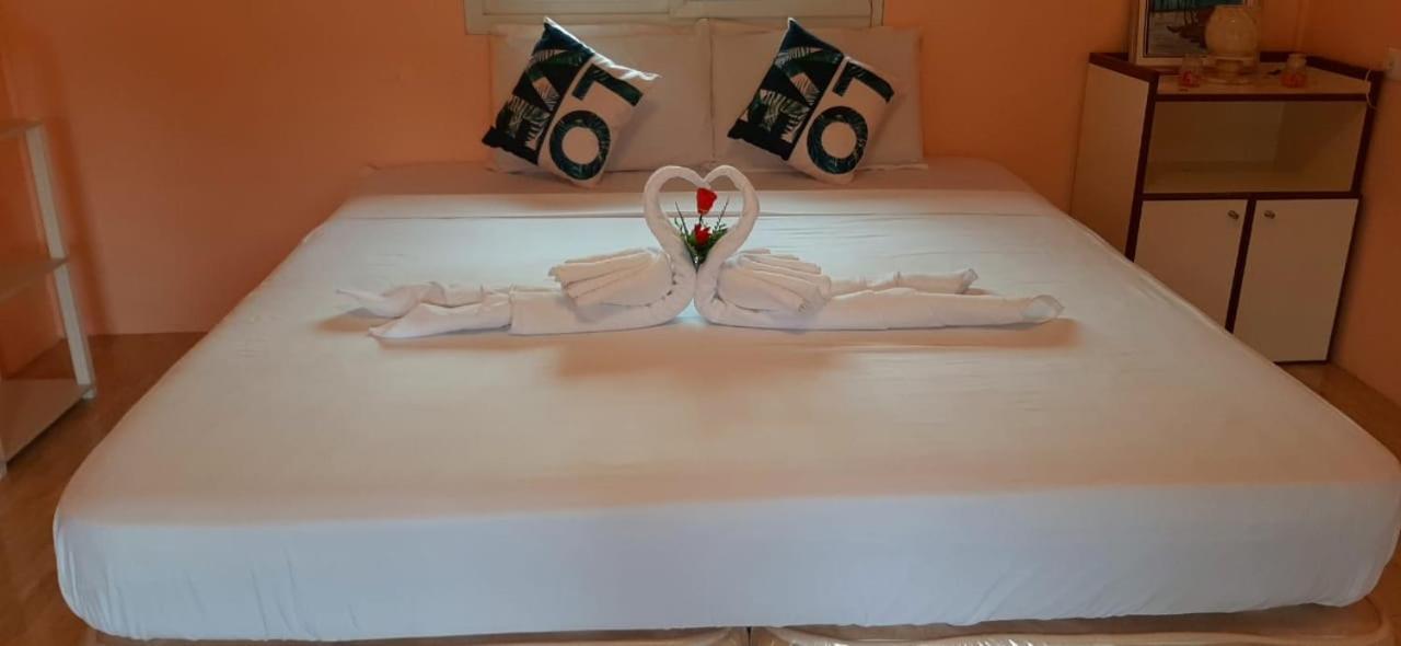 B&R Hostel Nagtabon Bacungan Екстер'єр фото