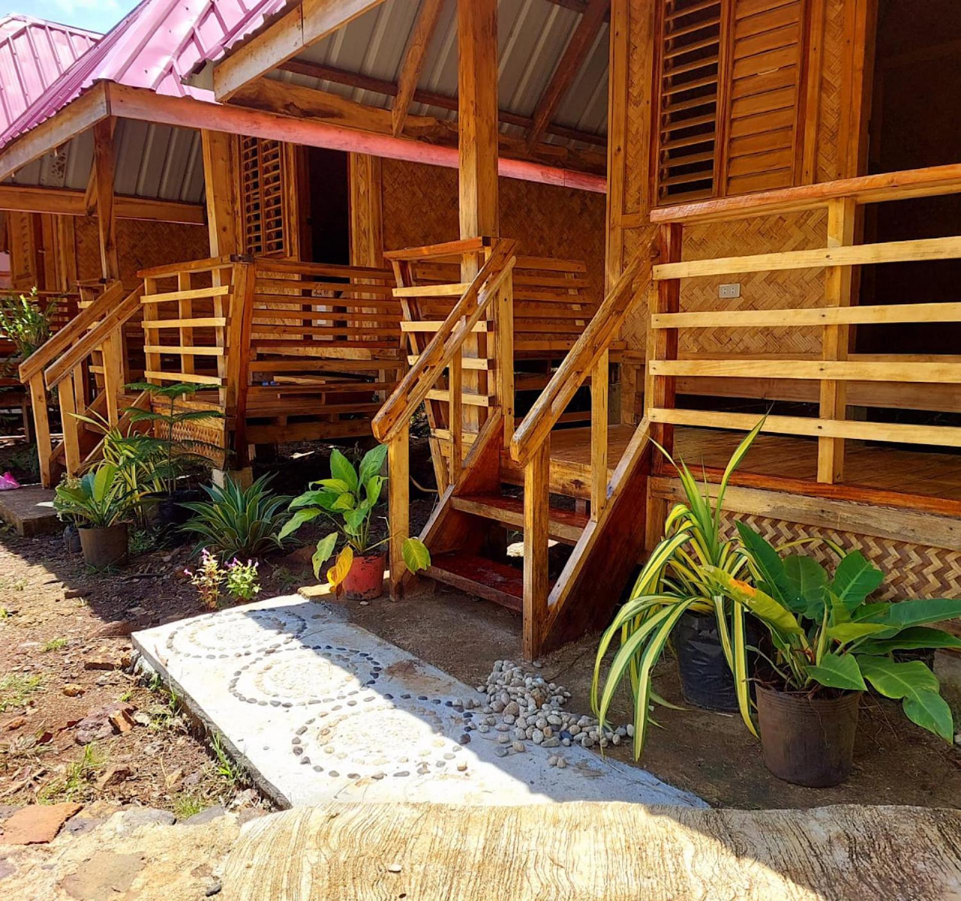 B&R Hostel Nagtabon Bacungan Екстер'єр фото